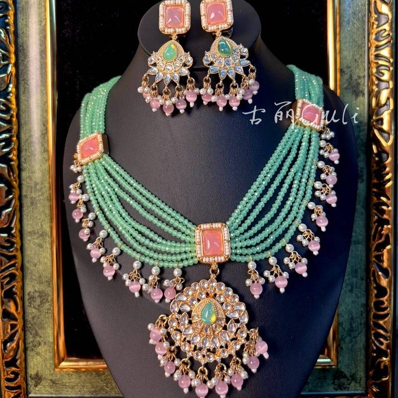 Ethnic Fashion Book - Pendientes y Collar Estilo Corte Vintage